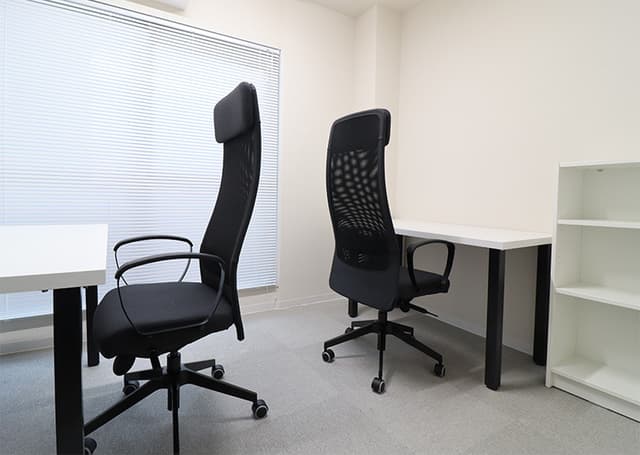 専有部_個室。家具付きのお部屋です。