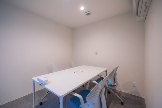 ルーム1 4名様でご利用できます。