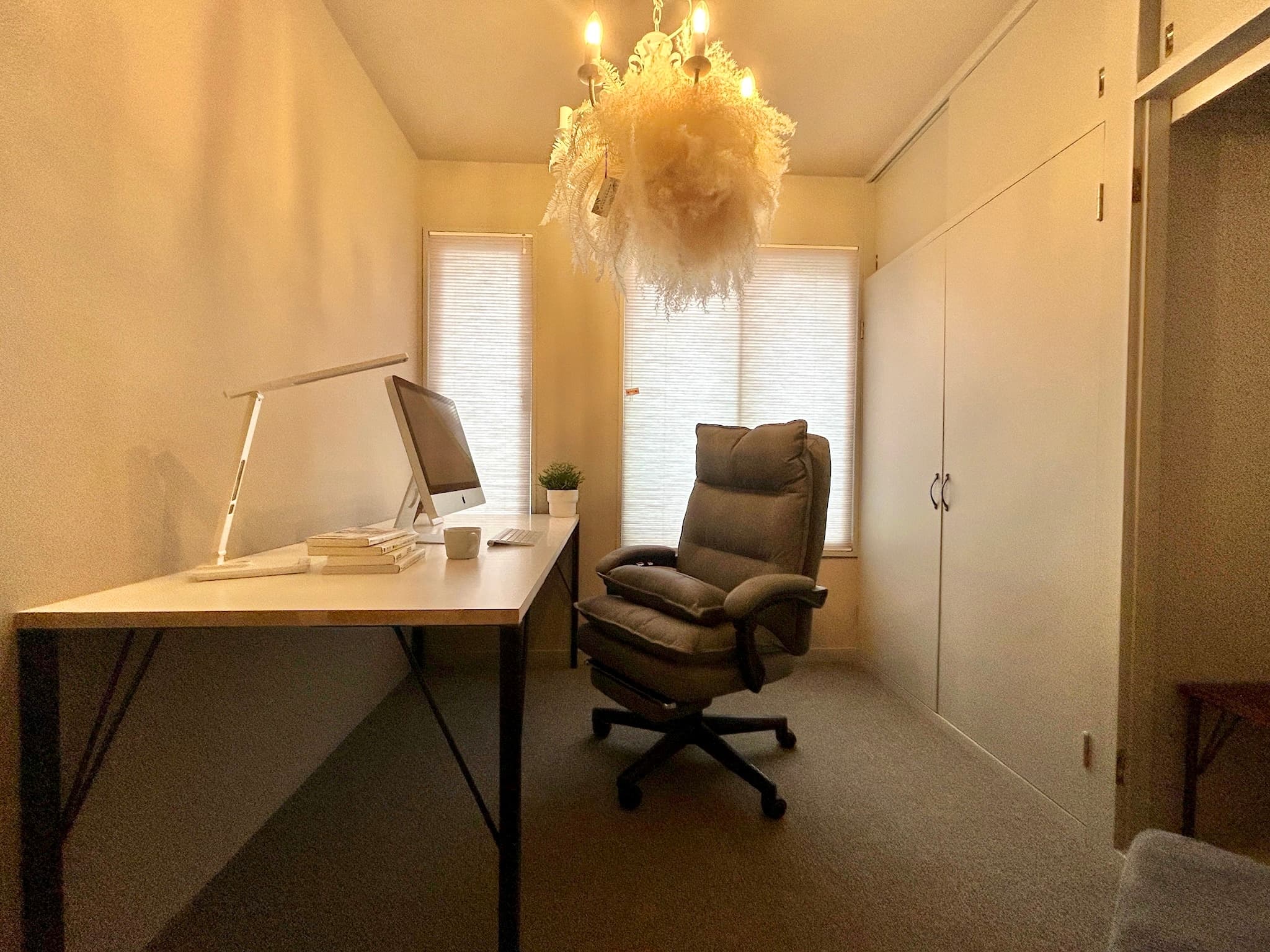 専有部_個室。家具付き、Wi-Fi完備です。