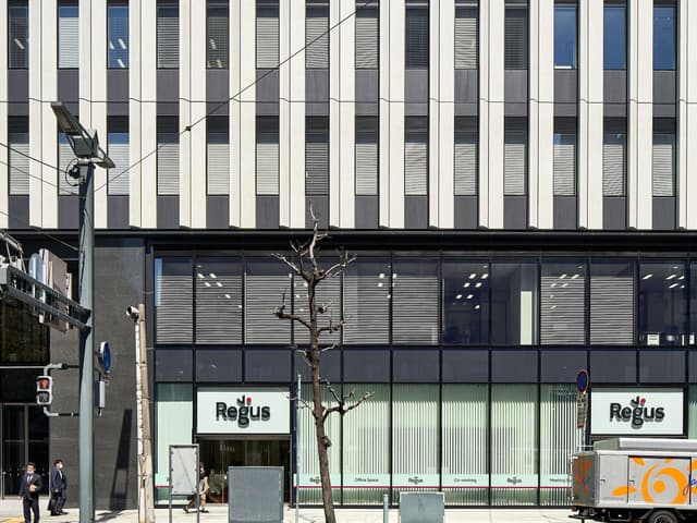 外観_2019年竣工の新しいオフィスビルです。ビジネスの中心地、八丁堀にあります。