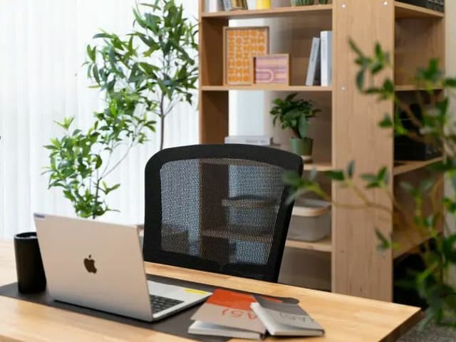 専有部_個室。家具付きです。※画像はイメージです。©bizcomfort