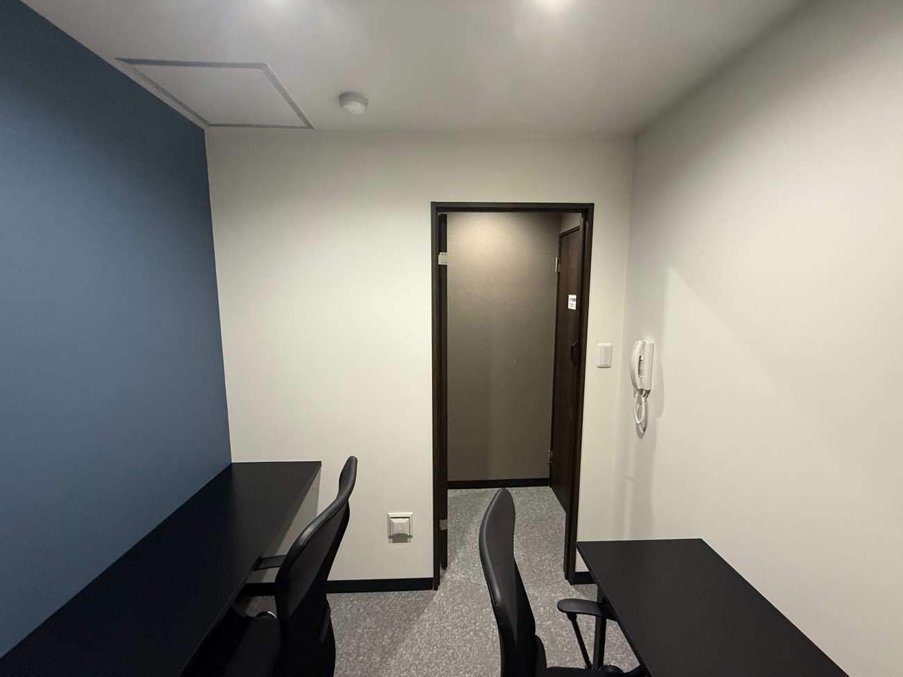 専有部_個室。インターネット環境を完備しています。