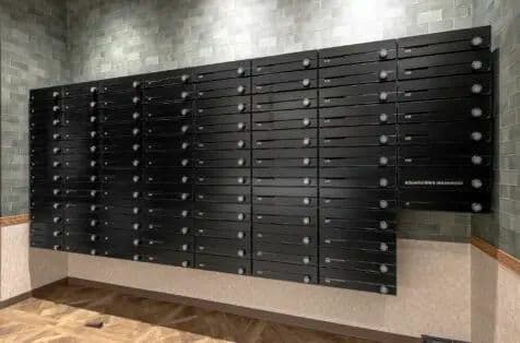 その他_ポスト(有料)。※画像はイメージです。©bizcomfort