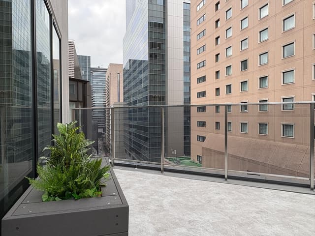 共有部_テラス。開放的なテラスでリフレッシュもできます。