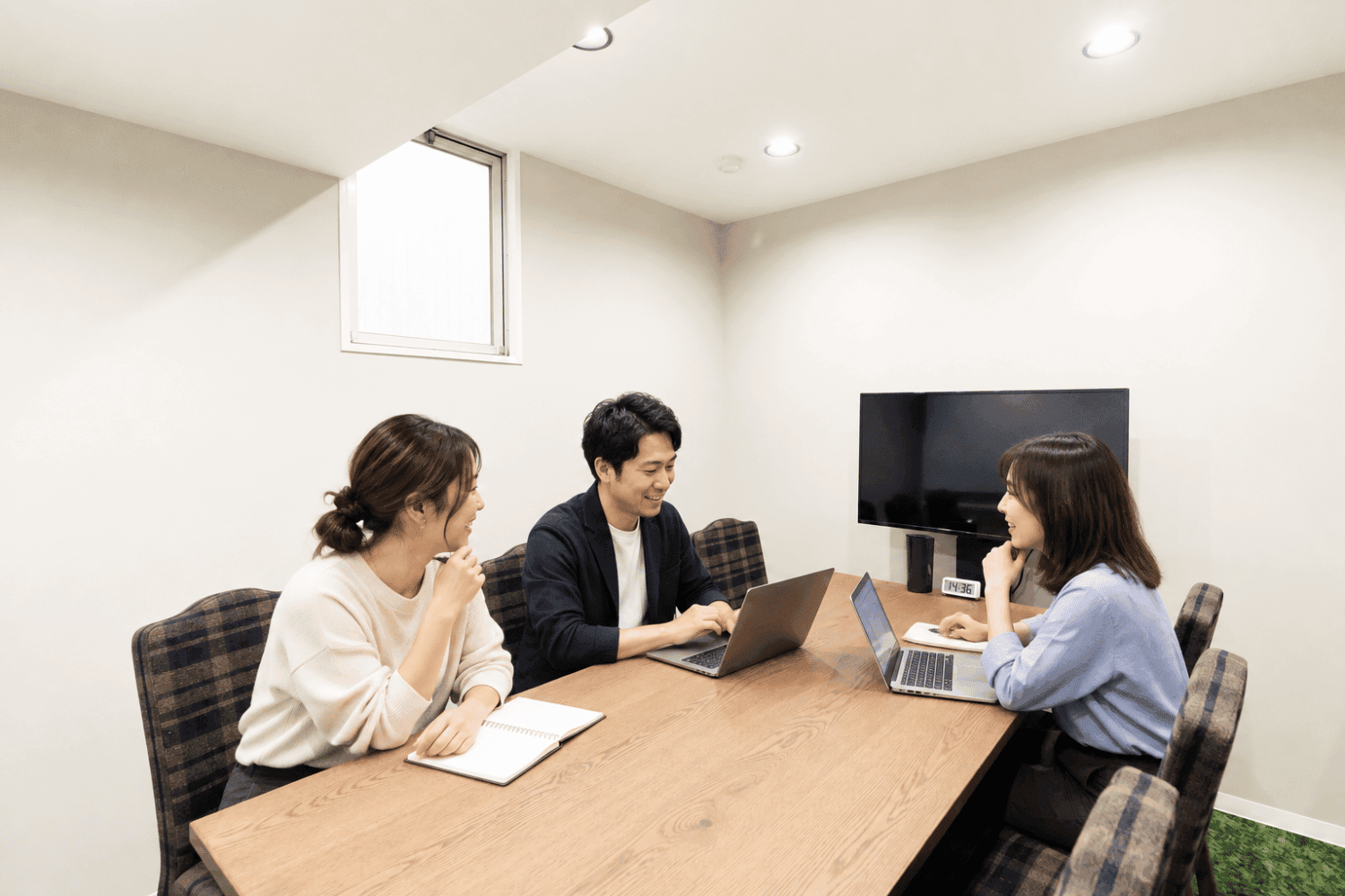 共有部_会議室。会議、面接などに利用できます。※画像はイメージです。