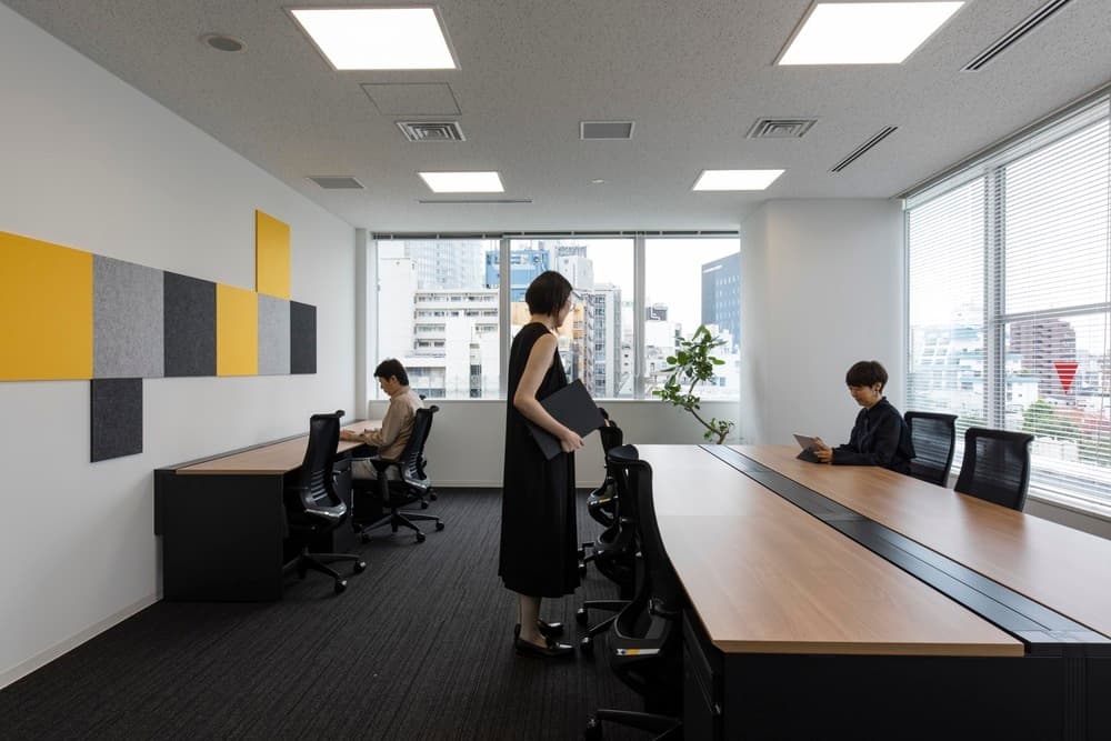 個室_8~10名など大型の人数にもご対応いただける個室が用意されています