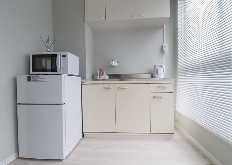 共有部_給湯室。シンクが利用できます。