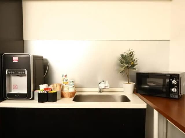 設備_フリードリンク。無料での利用が可能です。©BIZcomfort