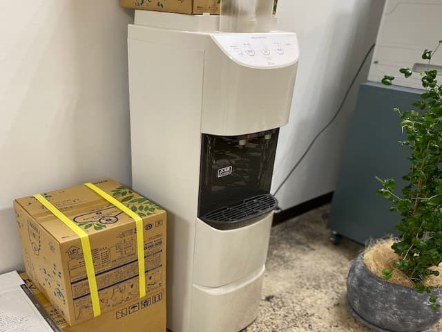 設備_ウォーターサーバー。気軽にご利用いただけます。