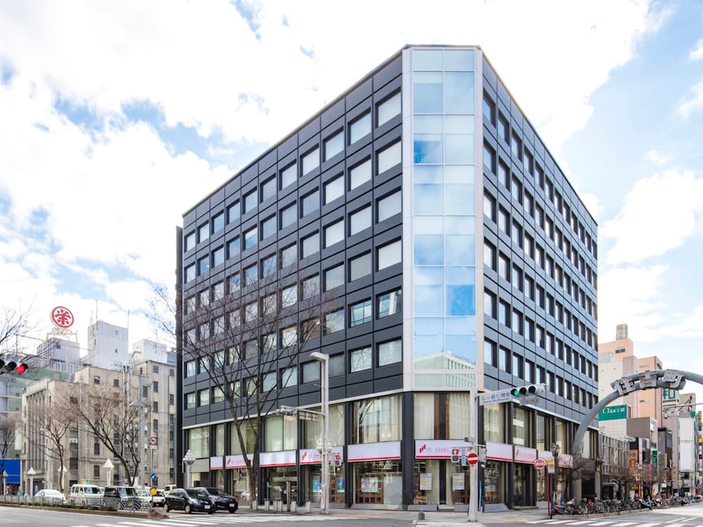 外観_栄地区のメインストリート広小路通りに面した大変視認性の高いオフィスビルです