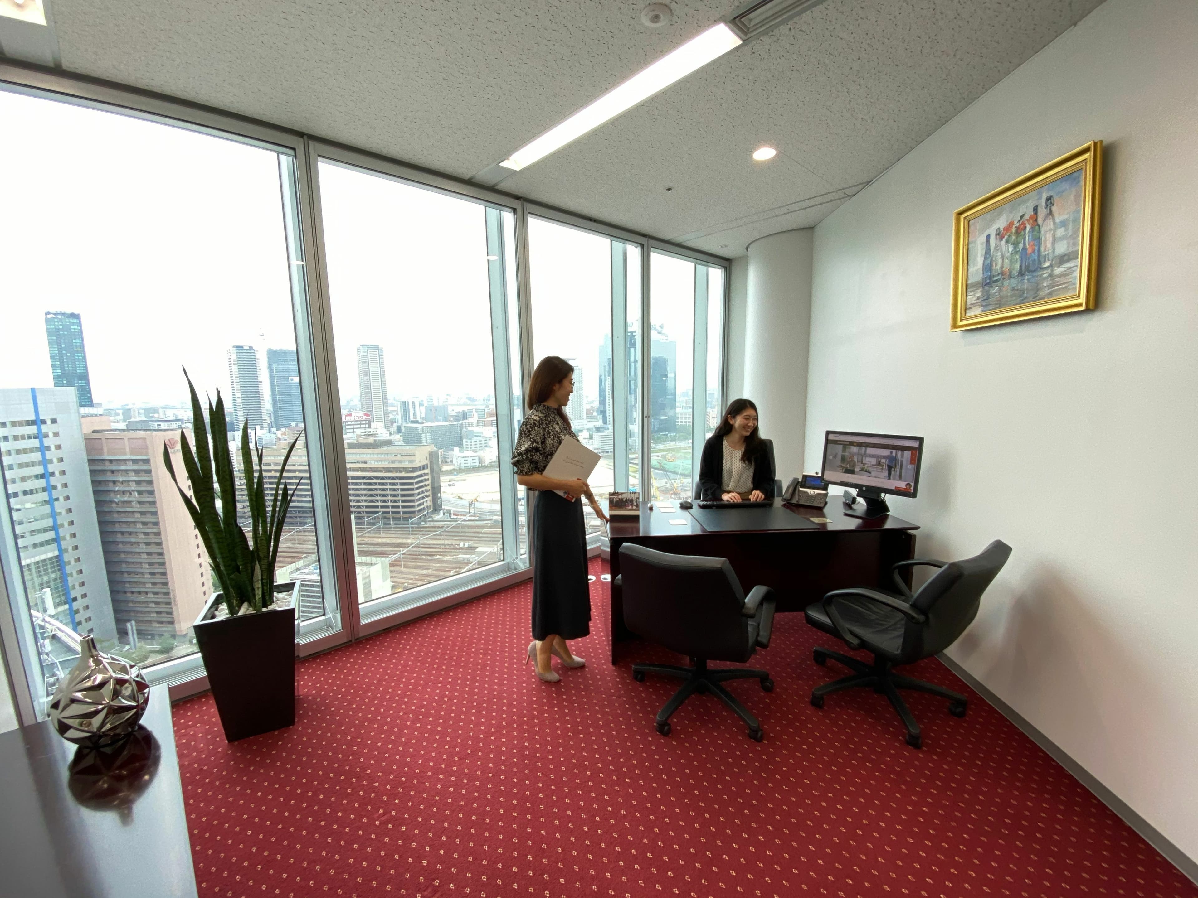 プライベートオフィス_遮音性の高い個室オフィスなので集中して仕事に取り組めます