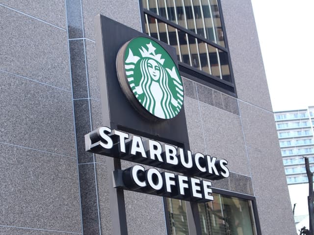 近隣のカフェ_スターバックスコーヒー 桜通り大津店(徒歩1分)