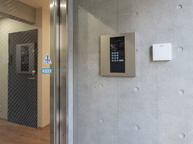 設備_インターフォン。セキュリティ管理が整った施設となっています。