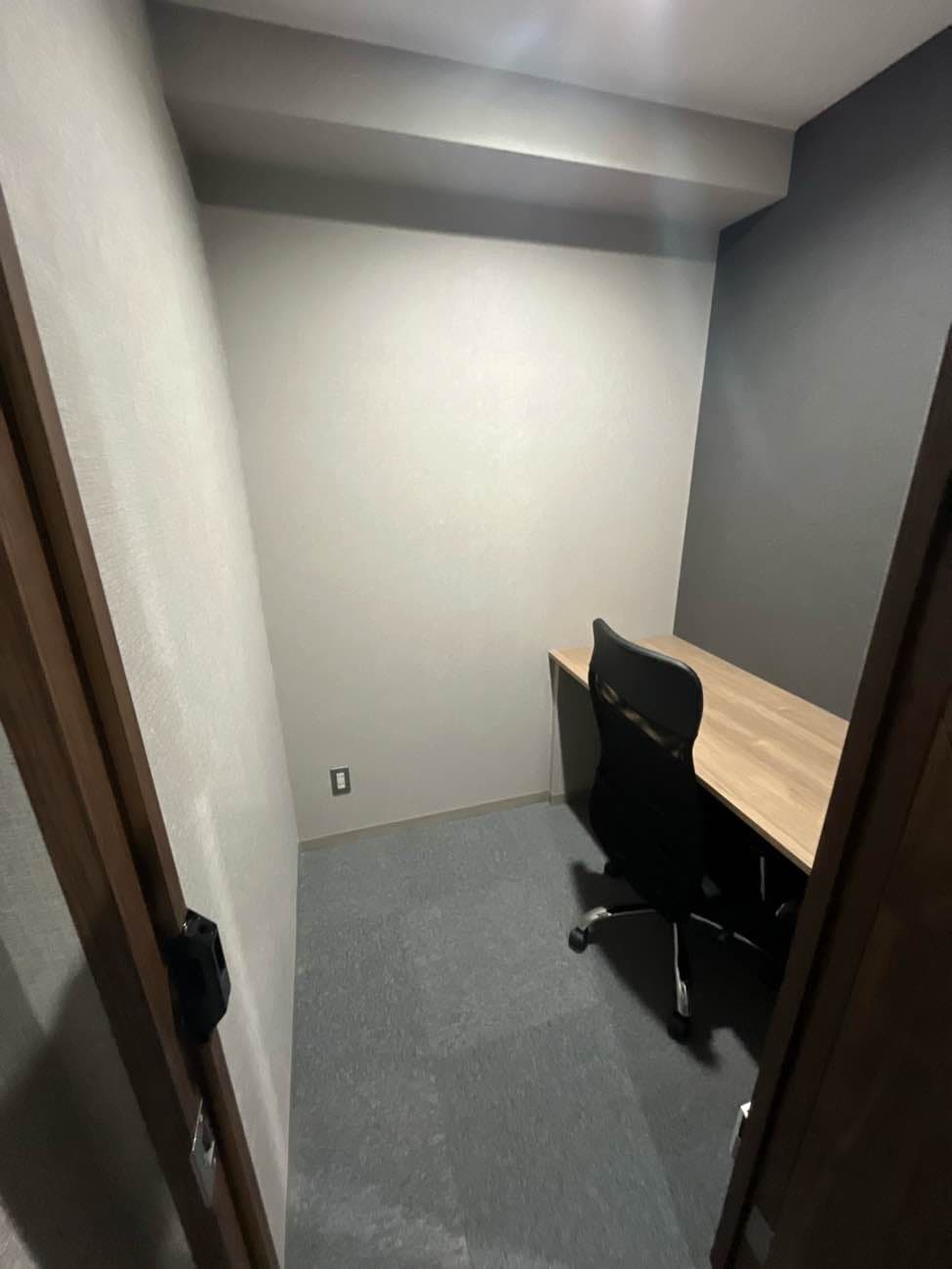 専有部_個室。インターネット環境を完備しています。