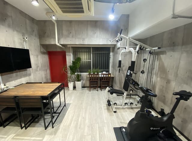 リビング フィットネスマシンで健康オフィス