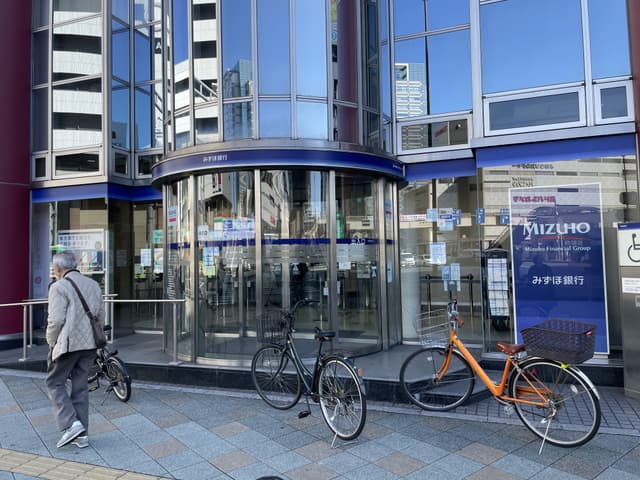 近隣の金融機関_みずほ銀行錦糸町支店(徒歩6分)