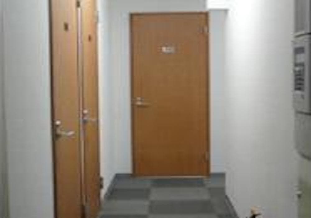 共用部_各個室に鍵がついており、セキュリティ面も安心です。