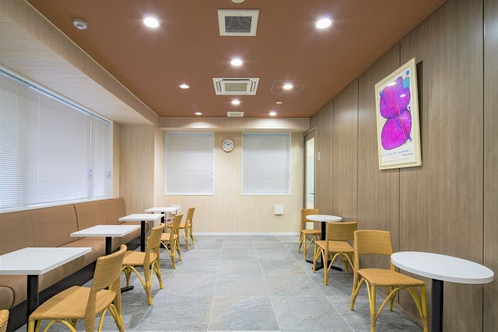 共用部_ラウンジ。1階部分のラウンジは、無料でいつでもお使いいただけます。