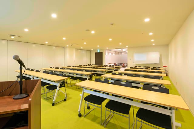大型貸し会議室を併設_The Company HALL01