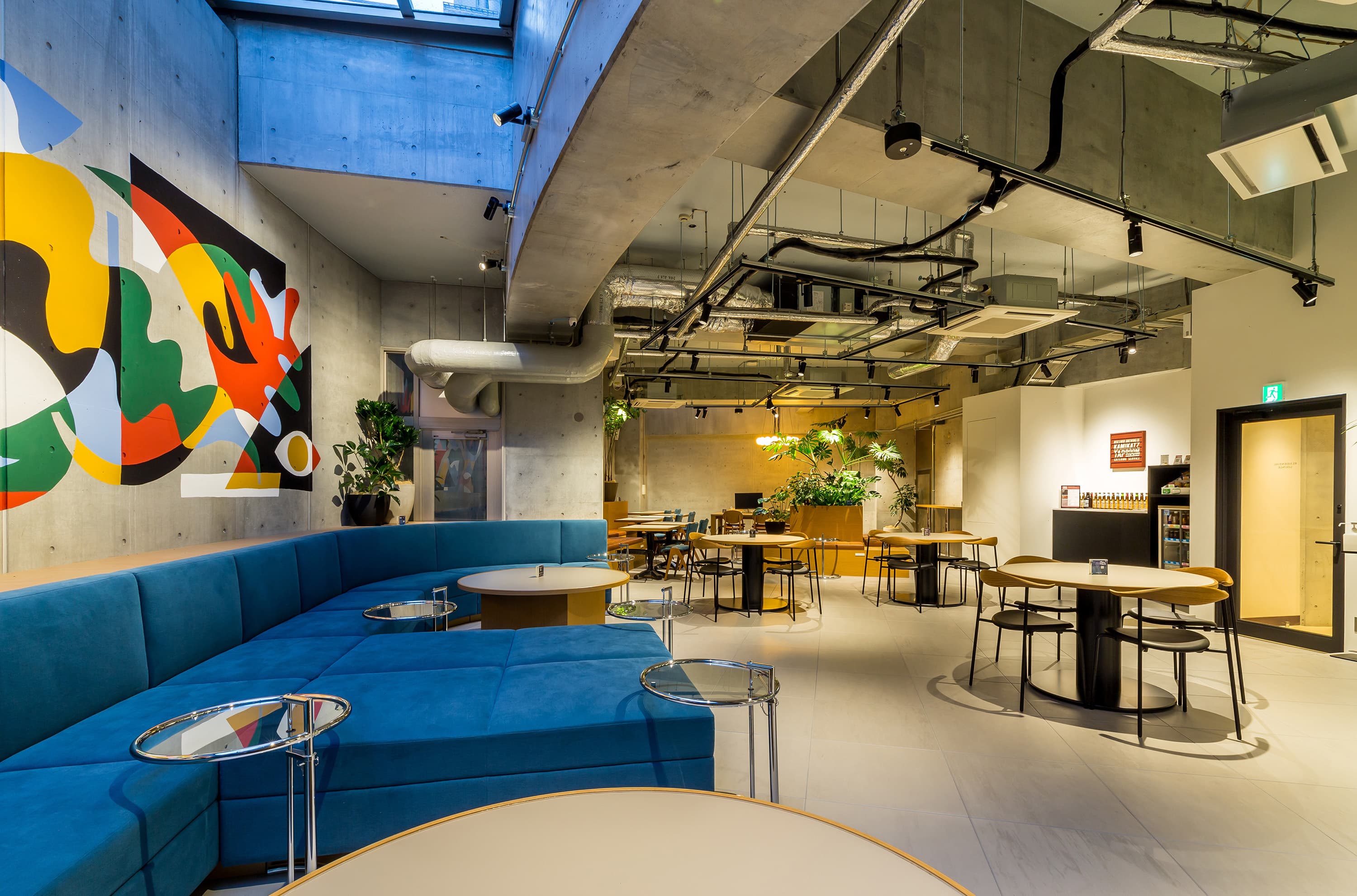 B1F_ResidentialLounge_IMG_2321_mini