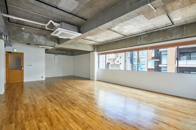 個室_大人数でも入居可能なスペースを確保しています。