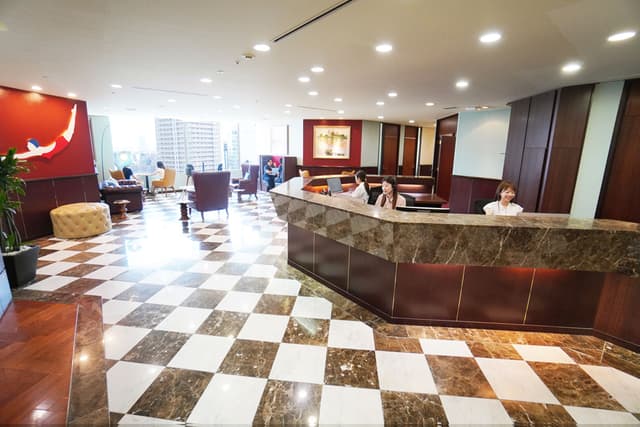 受付_専任のレセプショニストが皆様のビジネスをサポートします