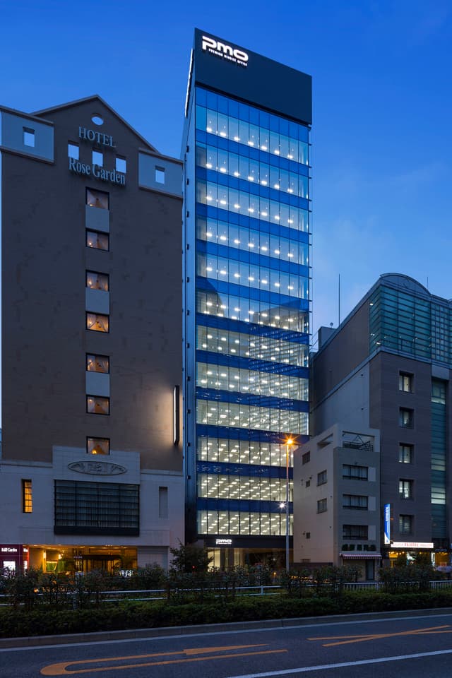 外観_青梅街道に面した大変視認性の高いオフィスビルです