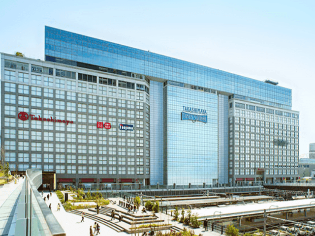 近隣の商業施設_新宿高島屋(徒歩2分)