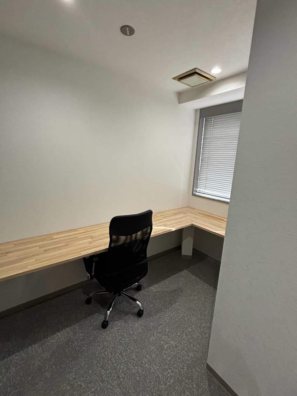 専有部_個室。家具付きのお部屋です。