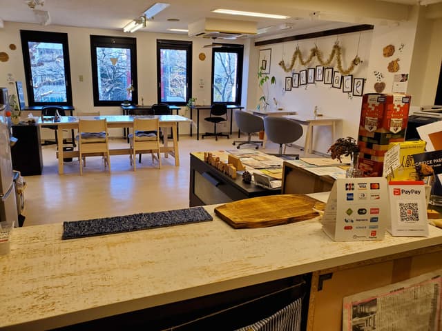 受付_常駐のスタッフがご入居者様のビジネスのサポートを行います