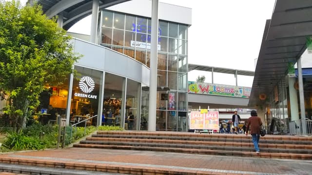 近隣の飲食店_もりのみやキューズモールには様々な飲食店が集まっています