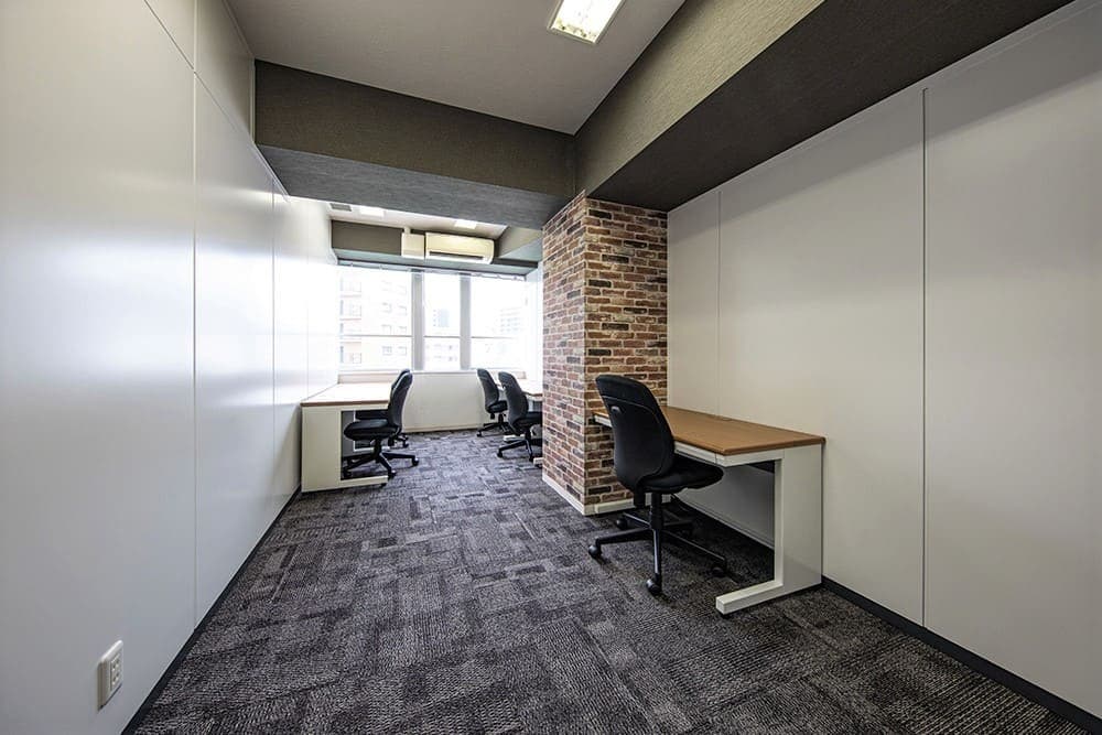 専有部_個室。家具付きのお部屋です。