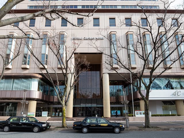 近隣の宿泊施設_三井ガーデンホテル千葉 (徒歩3分)。