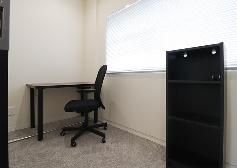 専有部_個室。家具付きです。