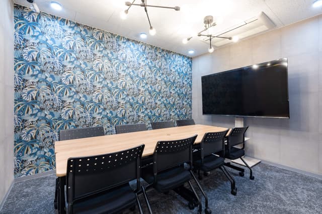 共用部_8A会議室。無料で利用可能です。(事前予約必須)