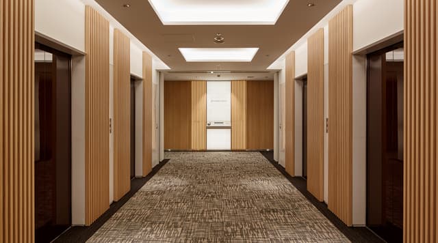 エレベーターホール_ホテルのようにラグジュなリーな空間です