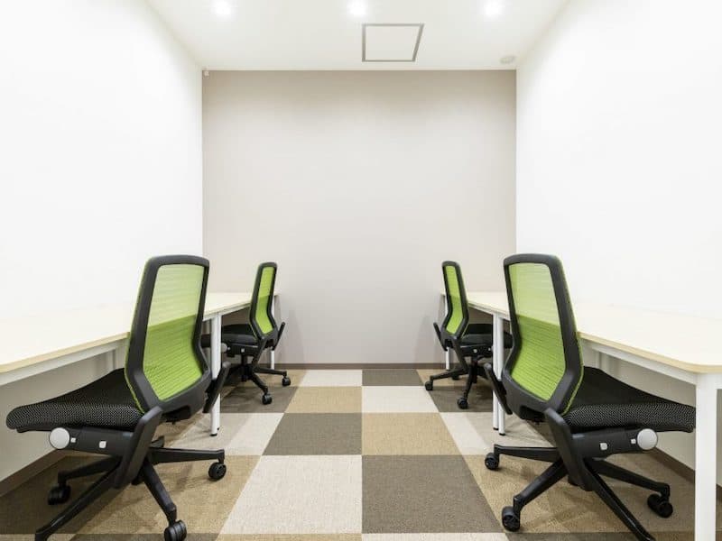 個室_スタートアップや個人事業主の方だけでなくサテライトオフィスとして企業の方にもご利用いただけます ©bizcircle