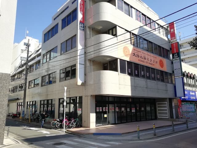 外観_藤沢駅から徒歩5分の場所にオフィスがあります。
