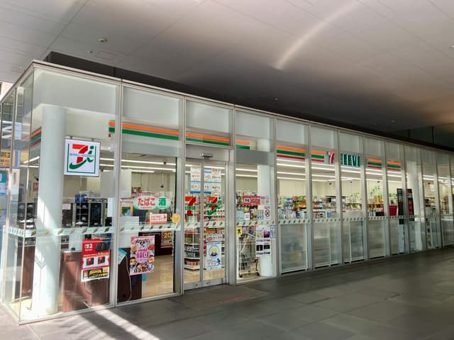 近隣のコンビニ_セブンイレブン 銀座一丁目店(徒歩2分)
