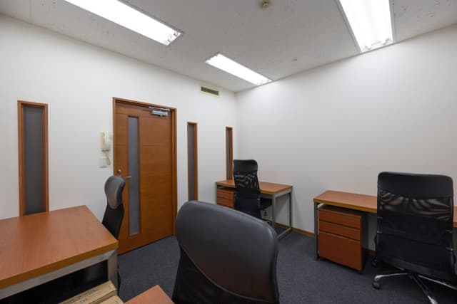 個室_24時間利用可能な完全個室のオフィスです。