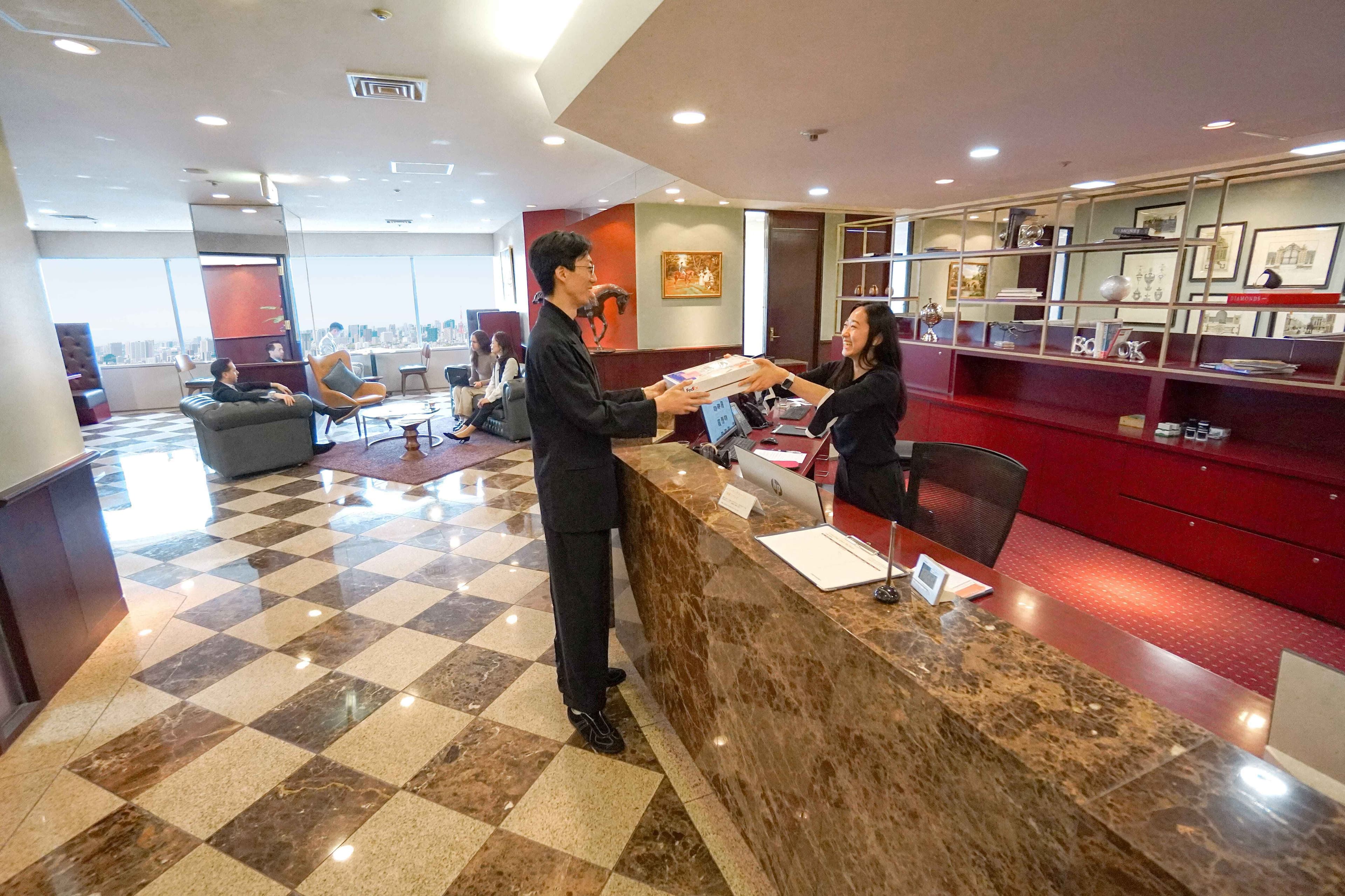 バイリンガル受付チーム(来客対応、郵便物・宅配物管理、転送サービス)