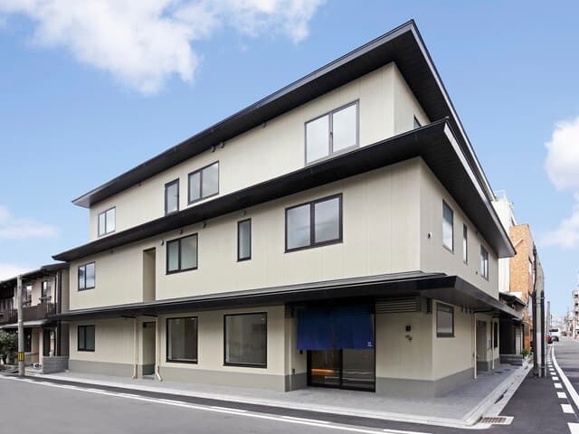 外観_最寄駅から徒歩5分圏内にある落ち着いた雰囲気のオフィスです。