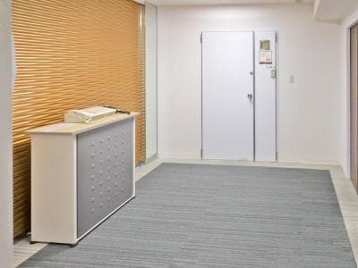 内観_ビルの入り口です。