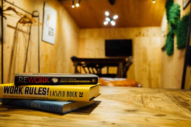 2F 貸切オフィス・会議室