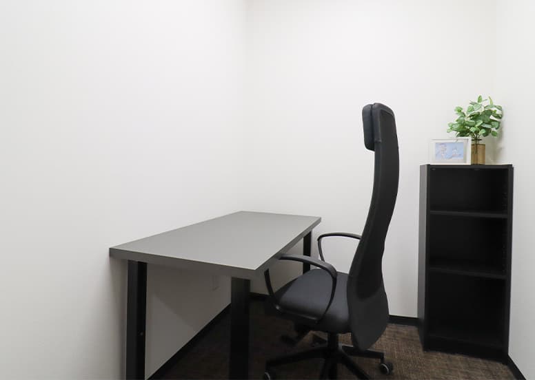 専有スペース_個室。家具付きの1名用個室です。