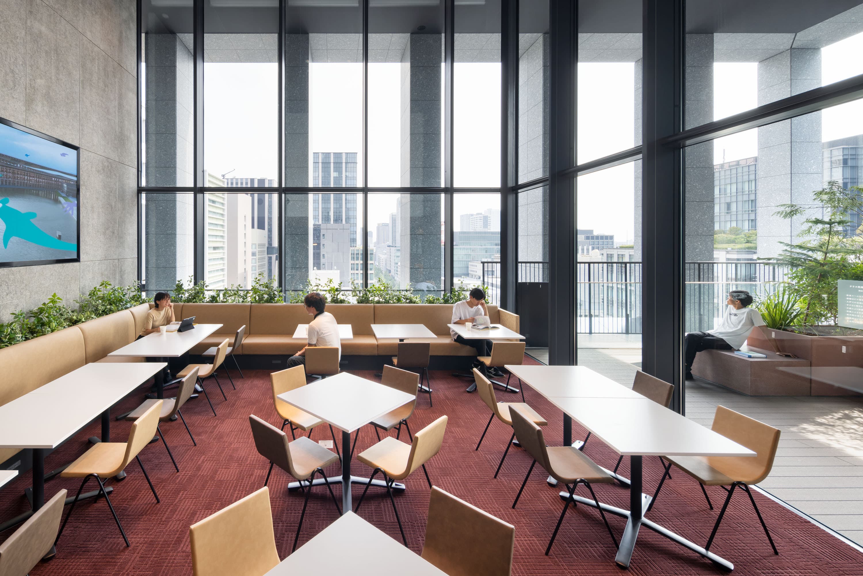 共有部_コワーキングスペース。イベントスペースとしての利用も可能です。