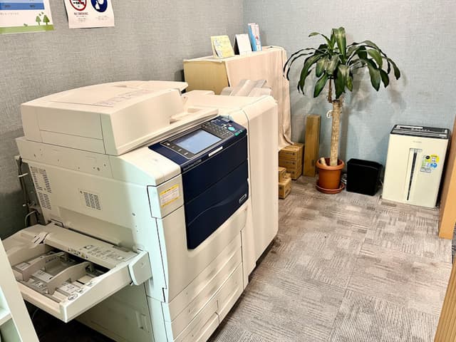 コピー機。シュレッダー。
