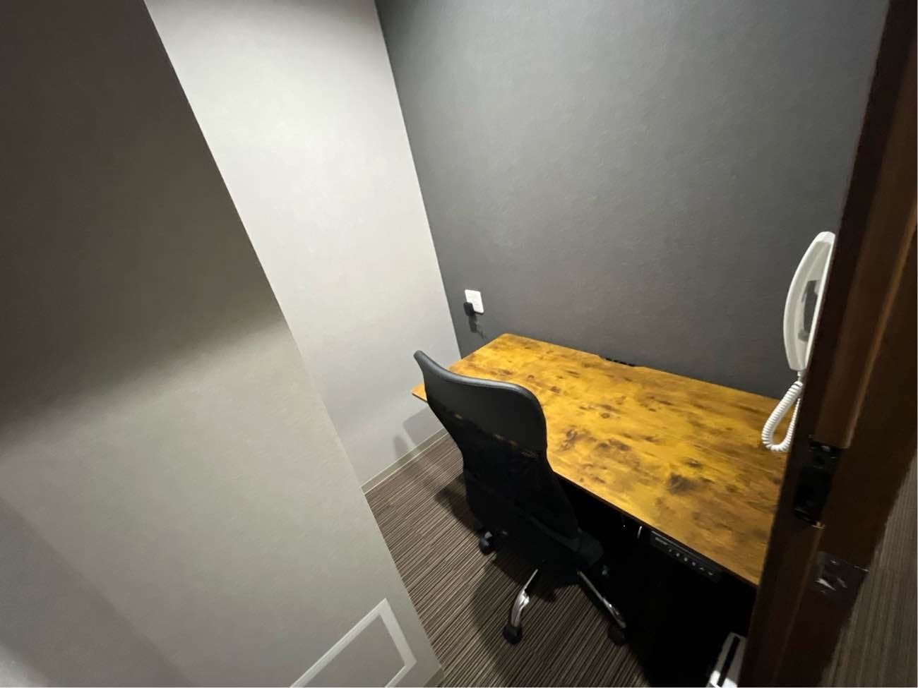 専有部_個室。インターネット環境を完備しています。