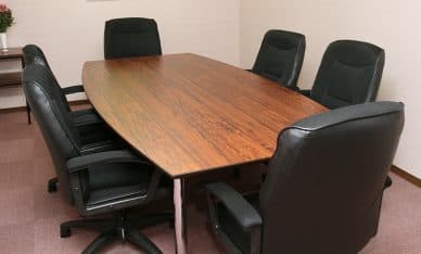 ミーティングルーム_商談や会議なそビジネスの様々な場面にご利用いただける会議室です