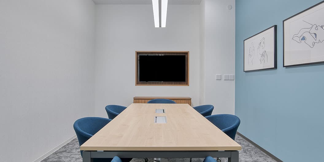 Regus-Ekimae-Dori-5667-Sapporo-Japan-Conference-Room
